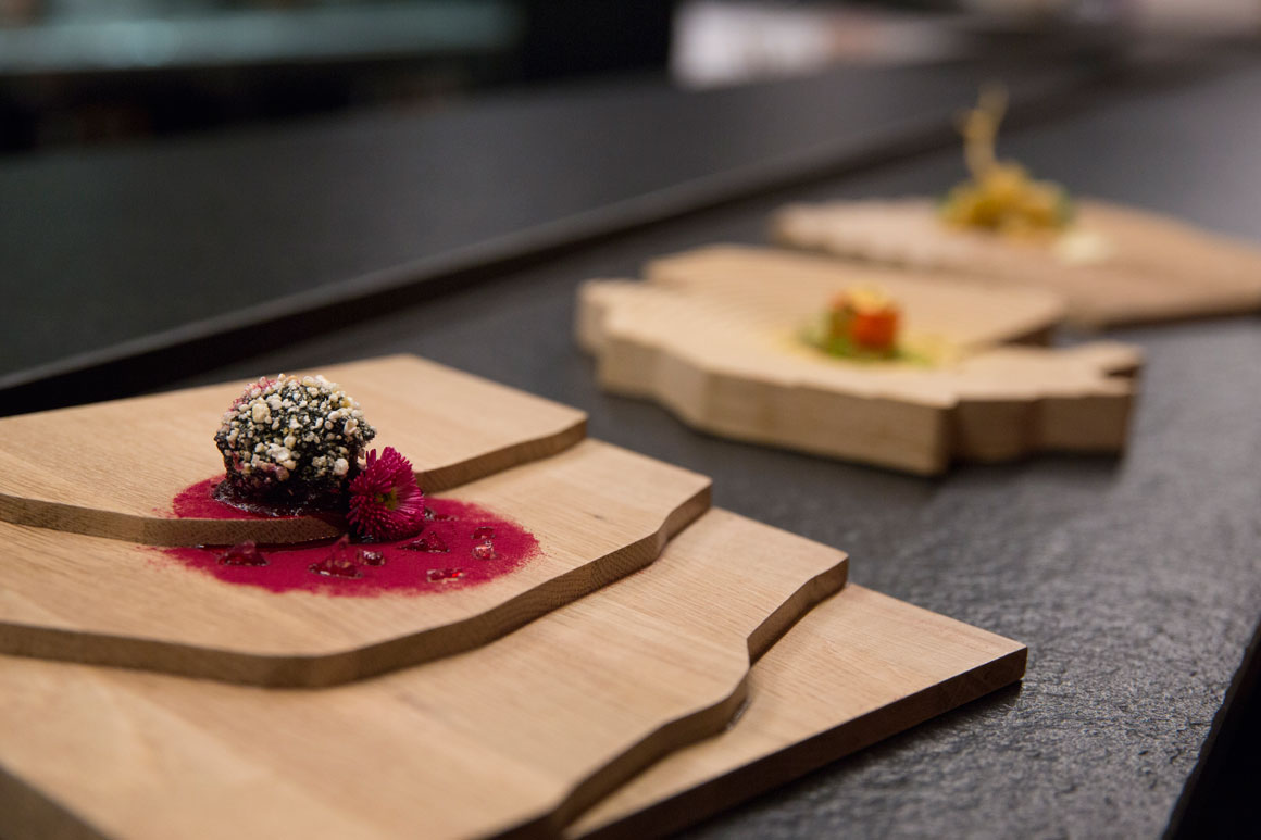 papila-foodscape-platos-dishes-tableware-alberto-arza-rakel-cernicharo-karak-agencia-valenciana-turismo-comunitat-valenciana-montain-madera-wood-diseño-producto-product-design-03